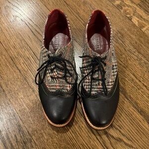 L'ARTISTE Muggiasti Plaid Wool Oxfords